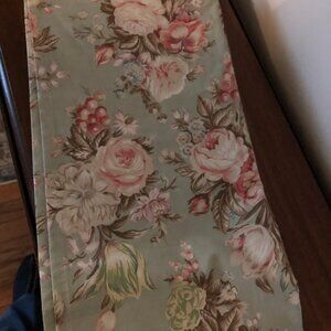 Ralph Lauren Shower Curtain. Iron-free Cotton. Shower rings included.